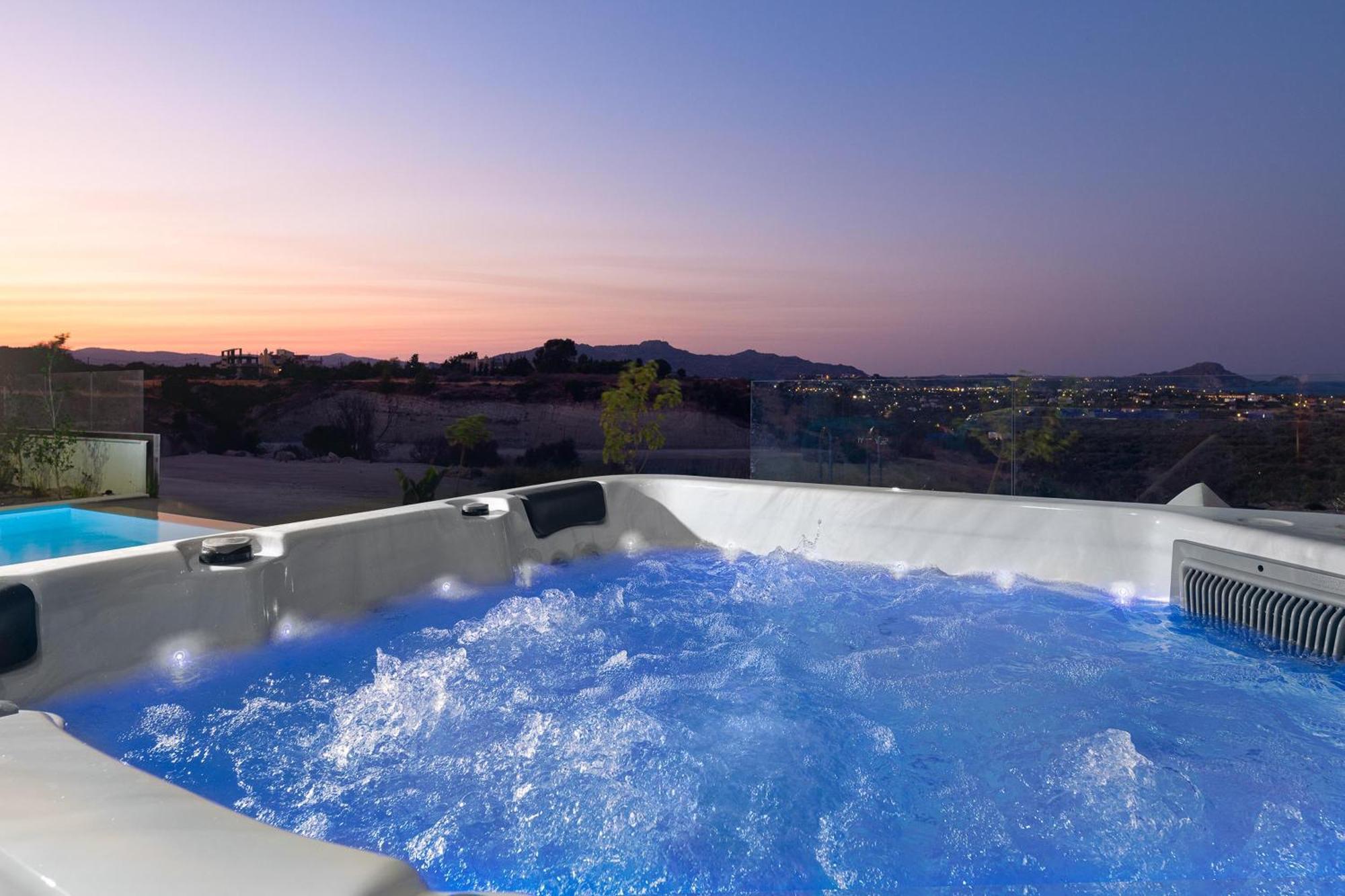 Villa Trapezia Luxury Living à Kolymbia Extérieur photo